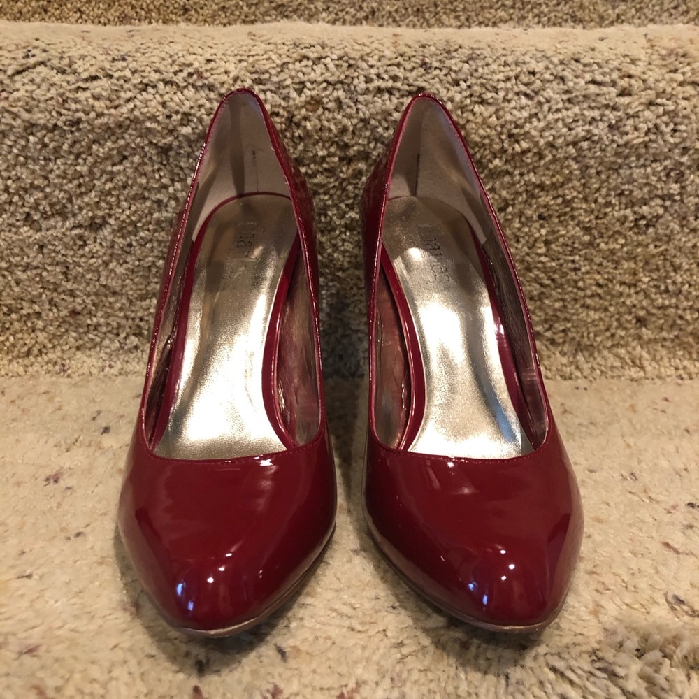 Charles David Patent Leather Heels - Picture 3 of 6
